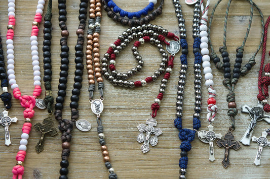 Custom Handmade Paracord Rosary - by Sanctus Servo