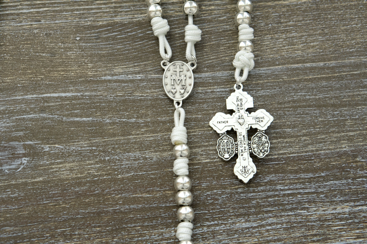 Divine Elegance - Premium Paracord Rosary, featuring a Miraculous Medal and silver Pardon Crucifix. Handcrafted with 10mm alloy metal beads and durable paracord for exceptional strength and style.