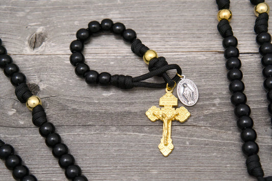 The Holy Servant - Black and Gold - Paracord Rosary