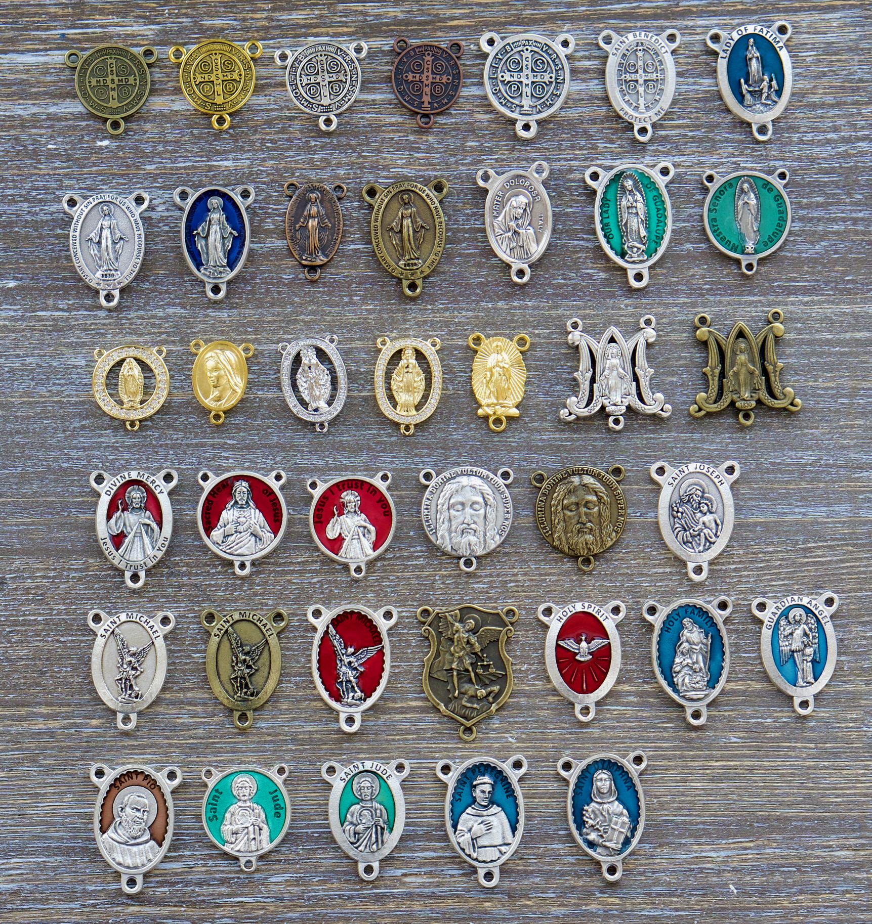 Custom handmade paracord rosary with acrylic beads and 550 paracord, finished with a metal crucifix and 12mm beads.