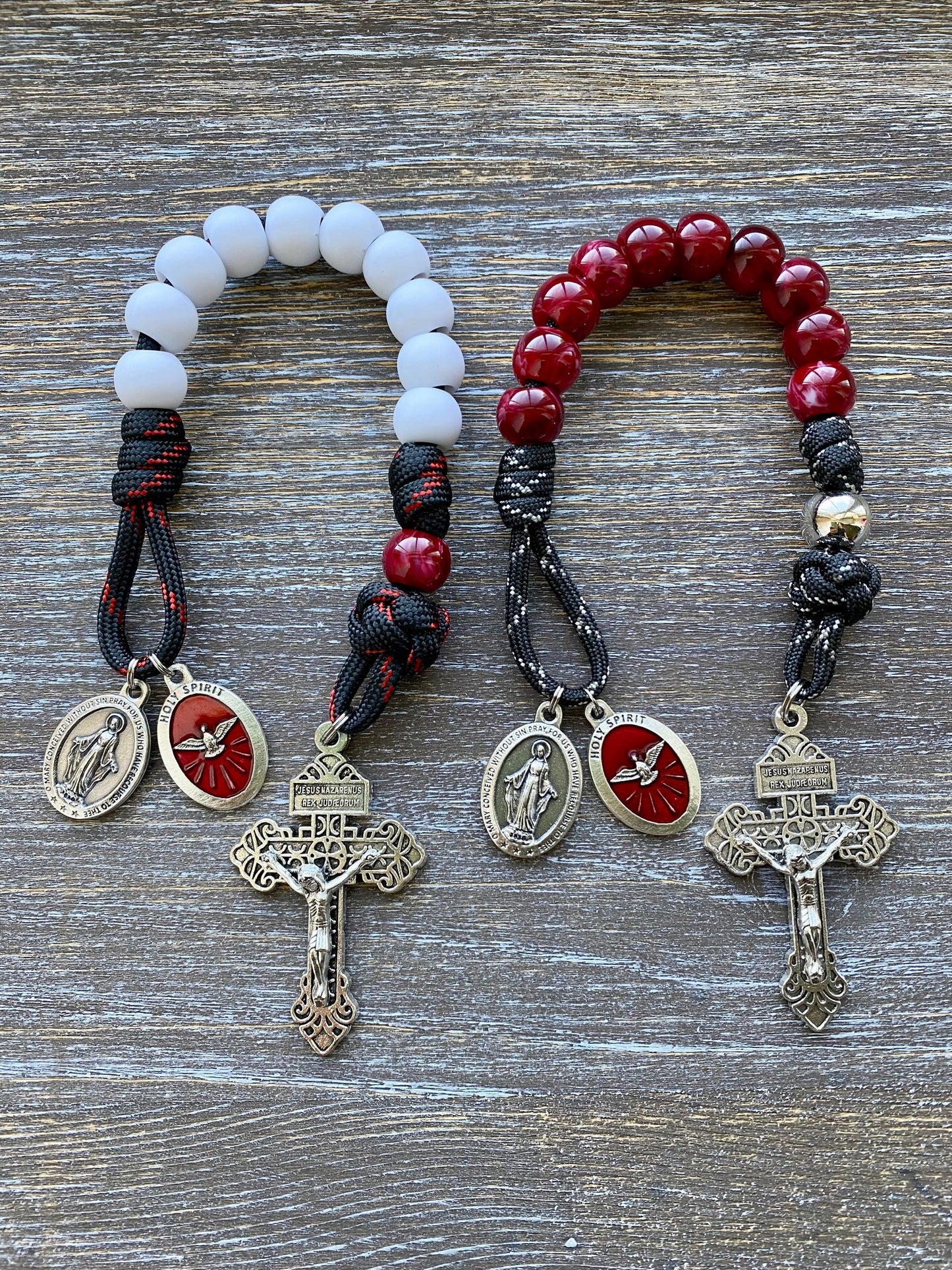 Custom Handmade Paracord Rosary - by Sanctus Servo