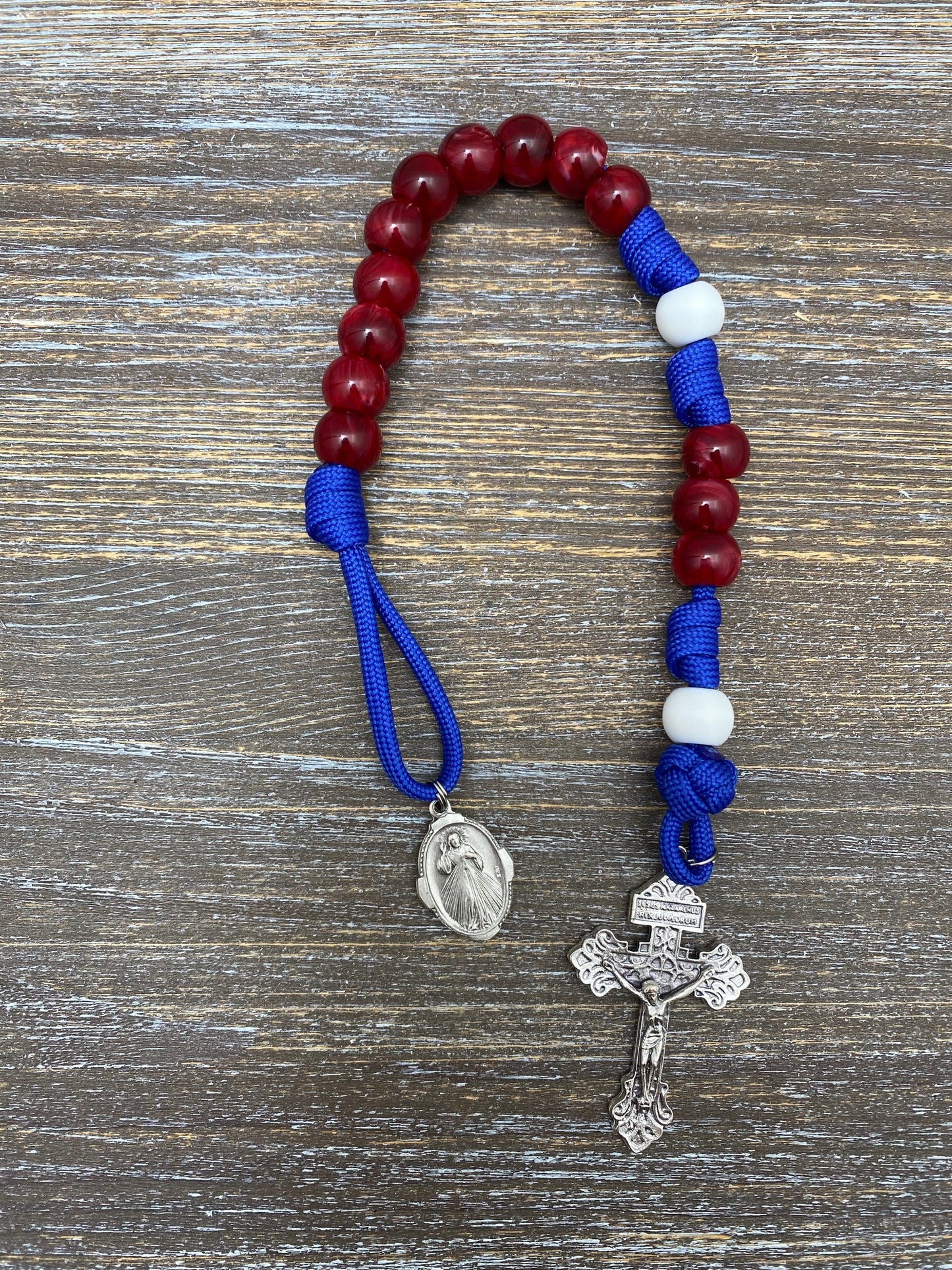 Custom Handmade Paracord Rosary - by Sanctus Servo