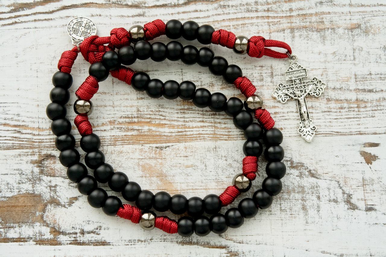 The Defender of Faith - Maroon and Black - 5 Decade Paracord Rosary: This durable, unbreakable premium paracord rosary is the ultimate Catholic gift for those seeking strength in their faith! 