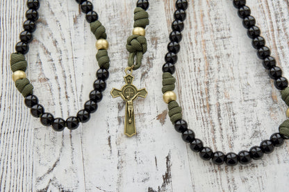 Children's Army Green and Black - 5 Decade Paracord Rosary, perfect for boys ready to battle with a durable design featuring a brass St. Benedict Crucifix, Miraculous Medal, and smaller 10mm beads.