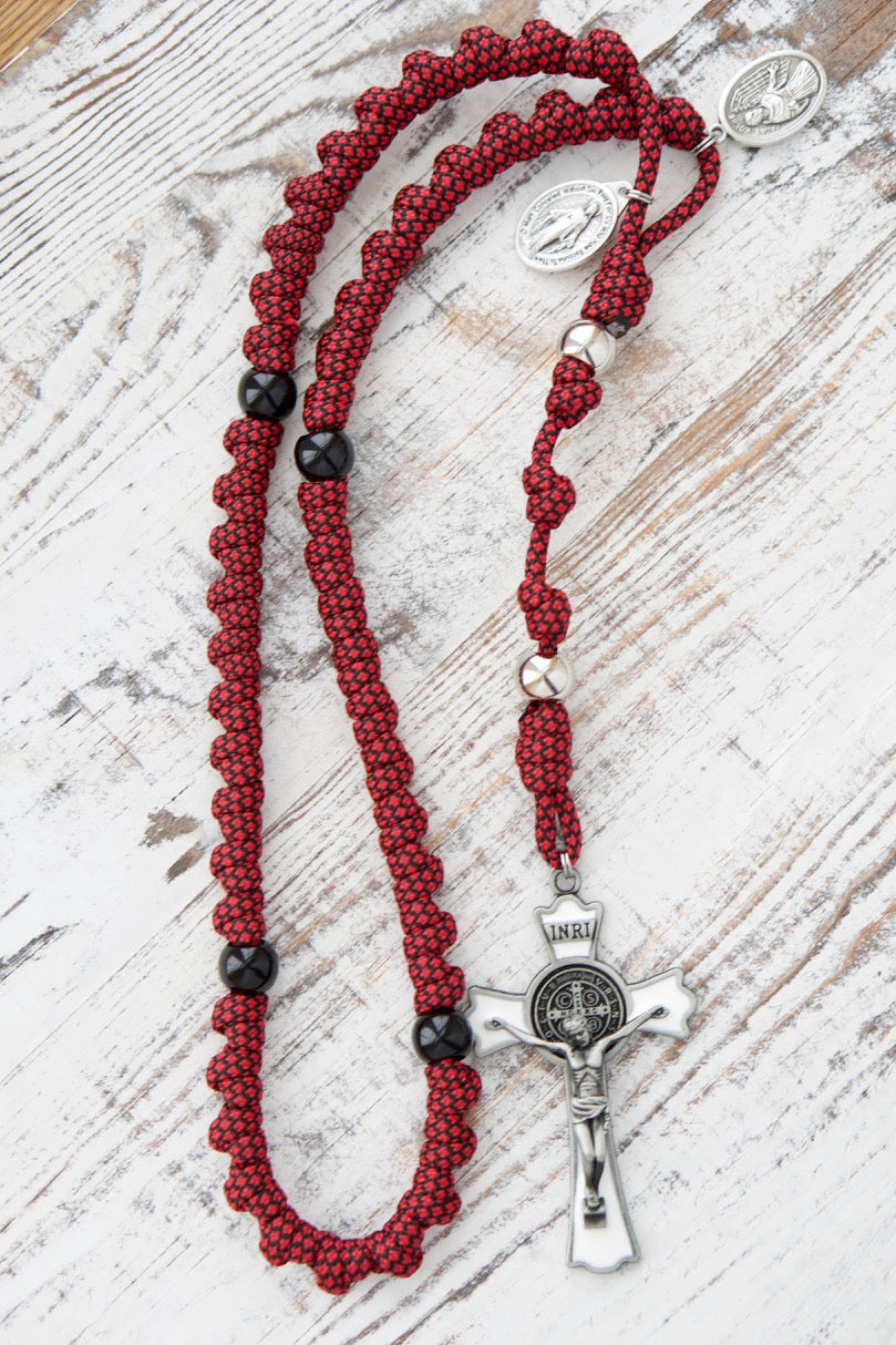 Red, White and Black St. Maximilian Kolbe Signature Knotted Rope Rosary - Militia Immaculatae Edition (Paracord 550, Miraculous Medal and St. Kolbe Medal, 19 inches) - Durable Catholic Gift.