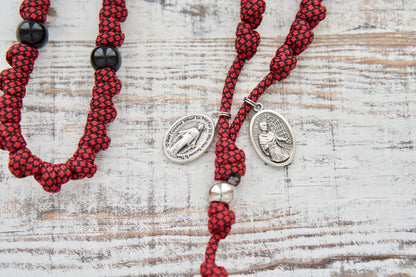 Militia Immaculatae - St. Maximilian Kolbe Red, White & Black Signature Knotted Rope Rosary - Handcrafted Paracord Catholic Gift for Prayer and Protection.
